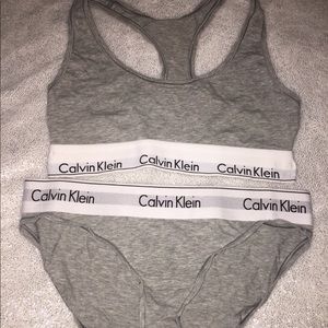 Calvin Klein set / bra & undies